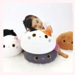 MOGU Miitan White Cat Cushion - Image 2
