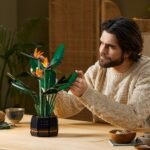 LEGO Bird of Paradise Building Set - Image 5