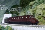 KATO N Gauge EF55 Electric Locomotive - Image 8